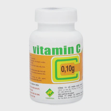 Người dùng cần sử dụng Ascorbic Acid đúng liều lượng để hạn chế nguy cơ tác dụng phụ 
