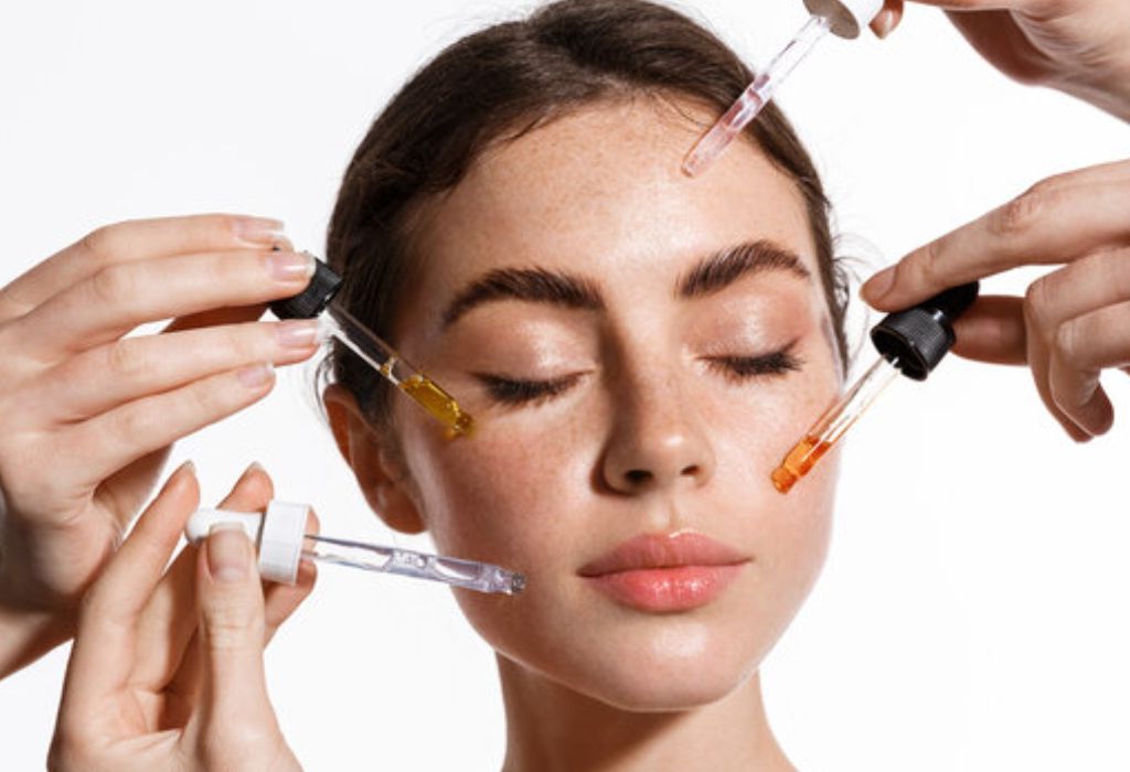 Hiện tượng hút ẩm ngược có thể khiến da khô hơn nếu bôi Hyaluronic Acid sai cách trên nền da khô ráo