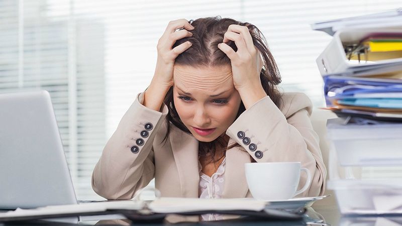 Việc xác định đúng nguyên nhân giúp bác sĩ đưa ra phác đồ điều trị tiểu máu hiệu quả