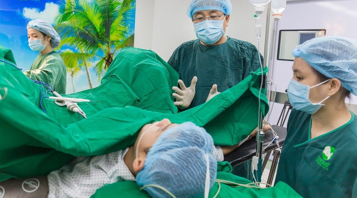 Táo bón sau phẫu thuật có thể làm rách vết mổ và dẫn đến nguy cơ nhiễm trùng cao