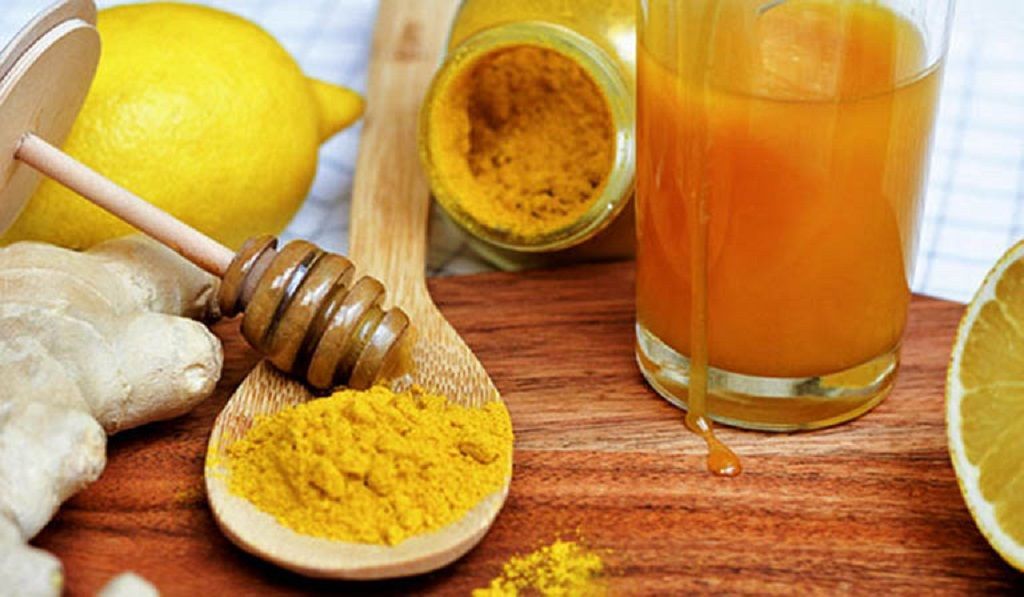 Tinh bột nghệ thường được sử dụng kết hợp với mật ong để hỗ trợ sức khỏe tiêu hóa