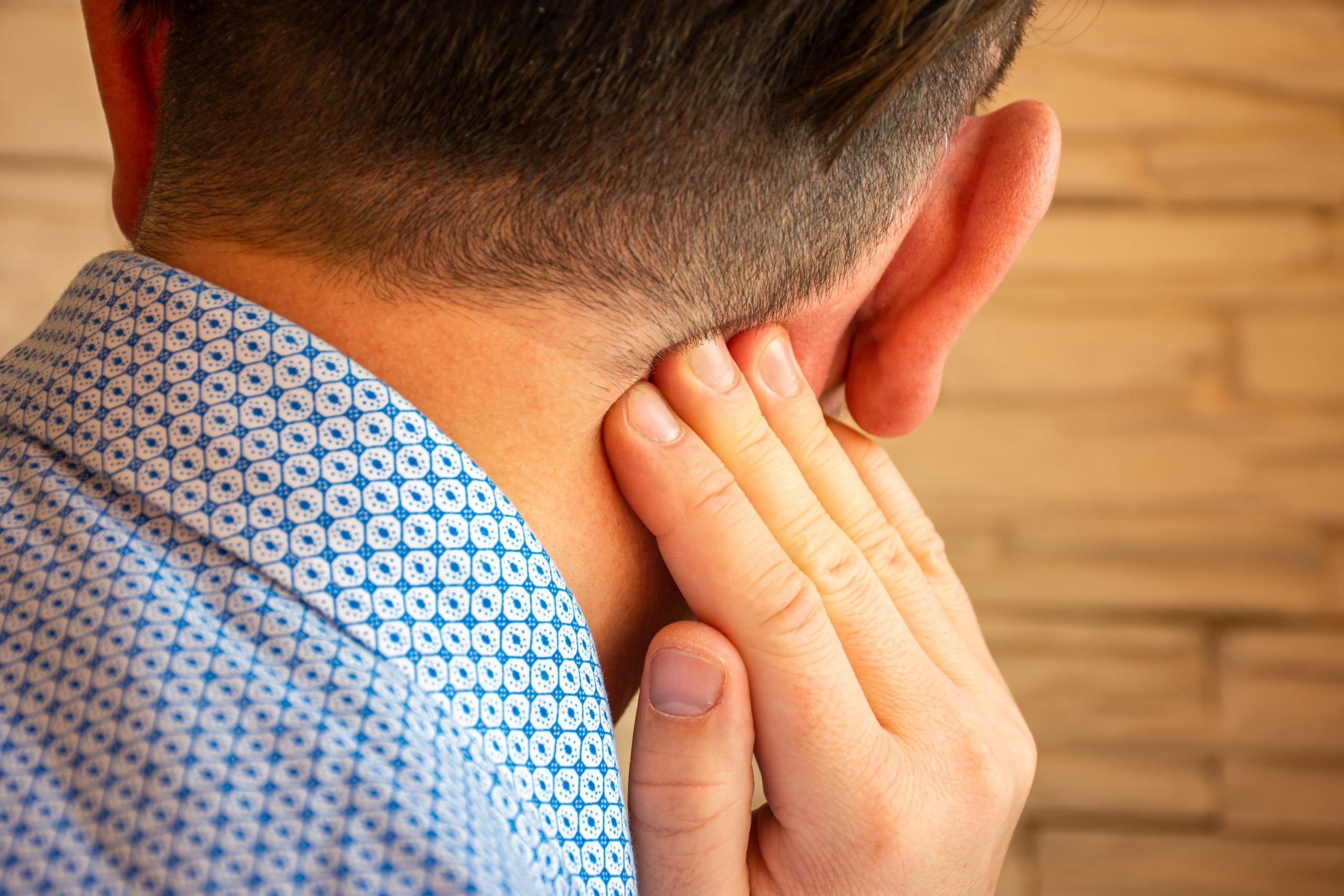 Nhiễm trùng trong Cholesteatoma thường rất dai dẳng do các chủng vi khuẩn kháng thuốc trú ngụ sâu bên trong khối u biểu mô