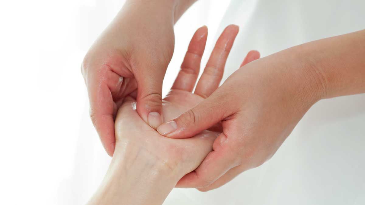 Kết hợp đúng các huyệt đạo giúp tối ưu hóa hiệu quả điều trị và mang lại niềm vui sống rạng rỡ 