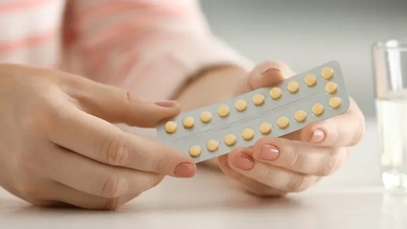 Nhiều loại thuốc điều trị bệnh lý cần được cân nhắc kỹ lưỡng khi sử dụng trong ngày 'đèn đỏ' 