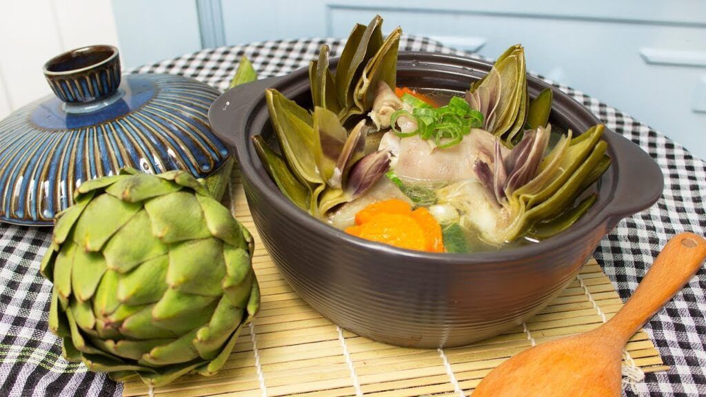 Chế biến atiso đúng cách giúp giữ nguyên vẹn hàm lượng hoạt chất Cynarin bổ gan (Nguồn: Sưu tầm)