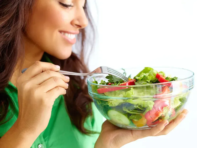 Các liệu pháp thư giãn và lối sống lành mạnh góp phần nâng cao ngưỡng chịu đau và hỗ trợ phục hồi thần kinh