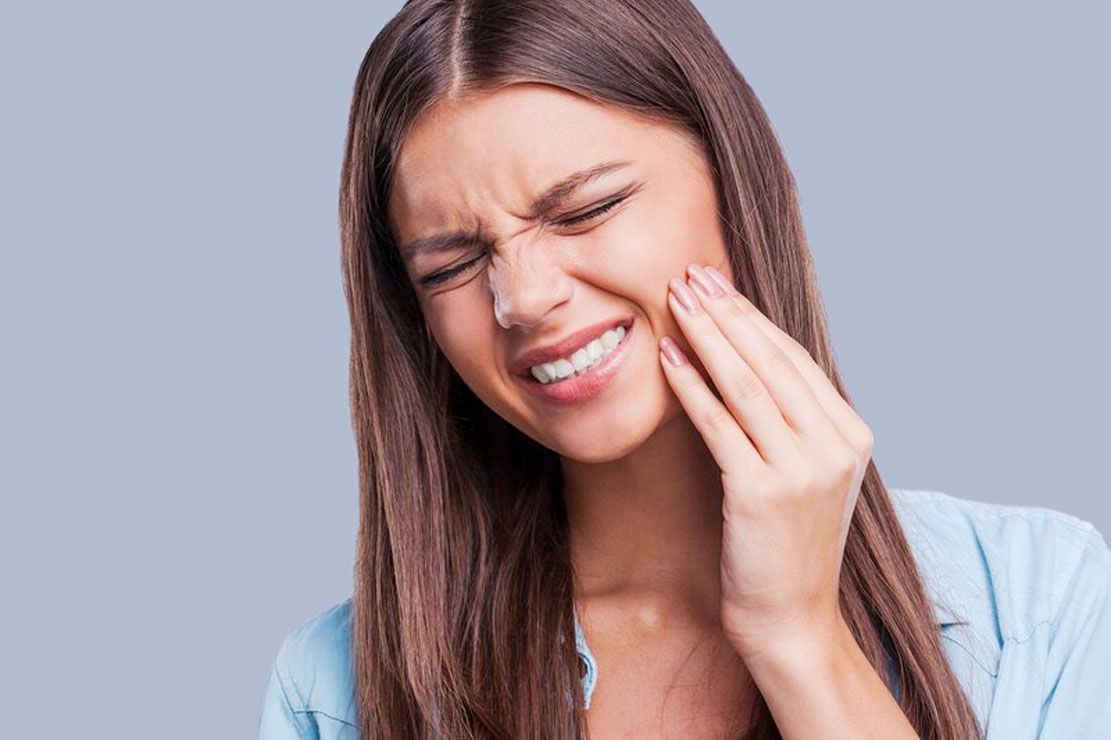 Nhiễm lạnh đột ngột co thắt các mạch máu nuôi dây thần kinh số 7