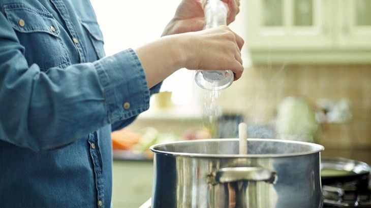 Chế biến thịt gà bằng cách hấp hoặc luộc giúp bảo toàn giá trị dinh dưỡng tốt nhất 