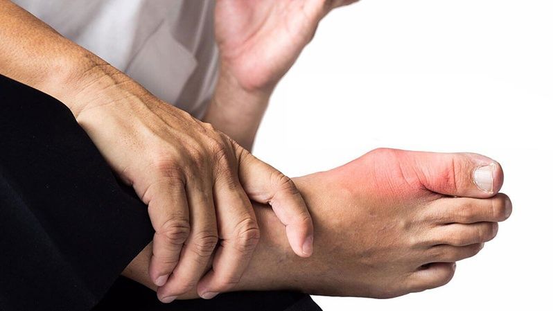 Kiểm tra sức khoẻ thường xuyên để theo dõi tình trạng cơ thể ở người cao tuổi