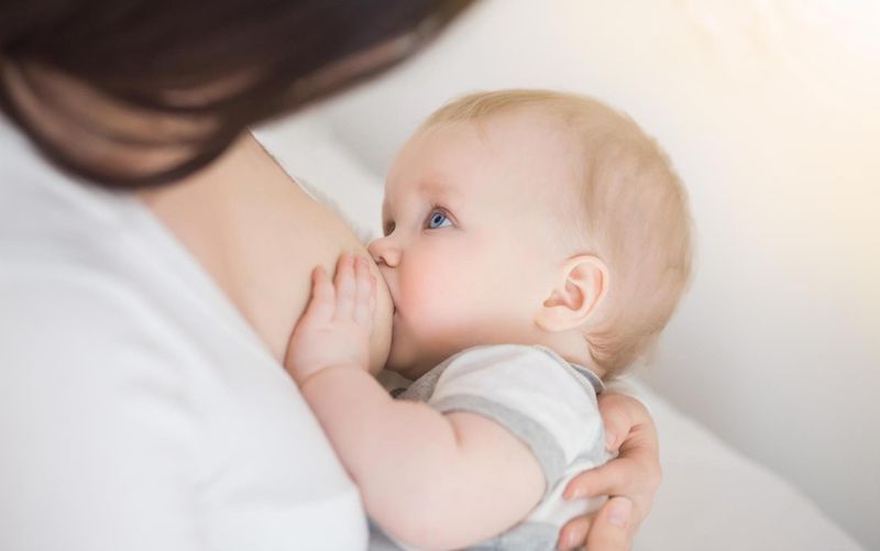 Chế độ chăm sóc hợp lý giúp tử cung hồi phục và giảm thời gian ra sản dịch