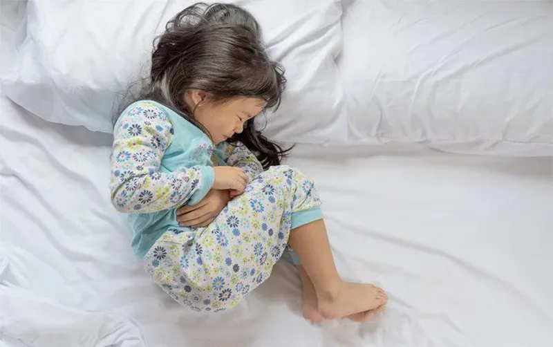 Dấu hiệu nhận biết trẻ bị mất nước
