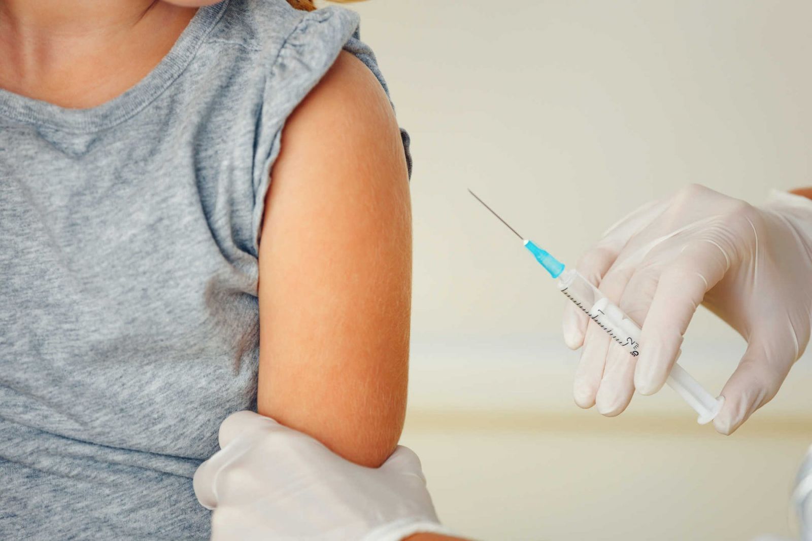 Những phản ứng có thể gặp sau khi tiêm vaccine COVID-19 