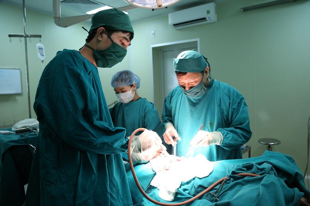 Phẫu thuật nội soi giúp bệnh nhân ung thư thận hồi phục nhanh chóng 