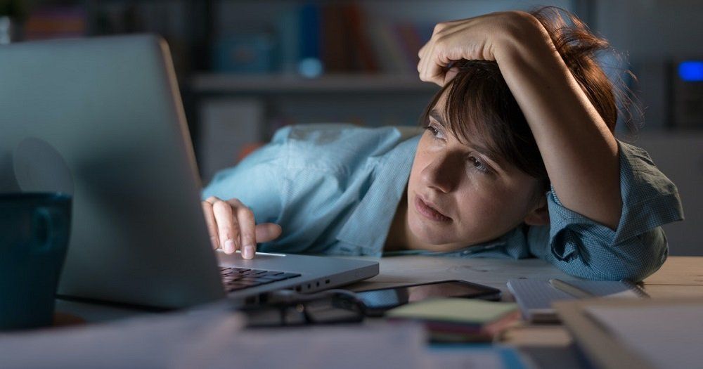 Căng thẳng và rối loạn nội tiết do mất ngủ là nguyên nhân hàng đầu gây rụng tóc