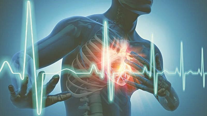 Huyết áp thấp kết hợp nhịp tim nhanh thường khiến người bệnh cảm thấy mệt mỏi và choáng váng dữ dập 