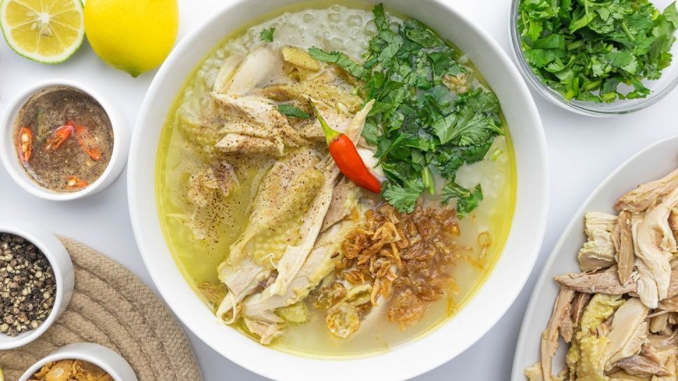 Hình minh họa nên ăn các loại thức ăn nấu chín còn nóng dễ nuốt 