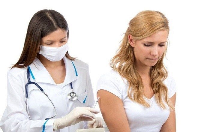 Một số tác dụng phụ như thay đổi tâm trạng hay tăng cân có thể xuất hiện trong thời gian đầu sử dụng thuốc tiêm 
