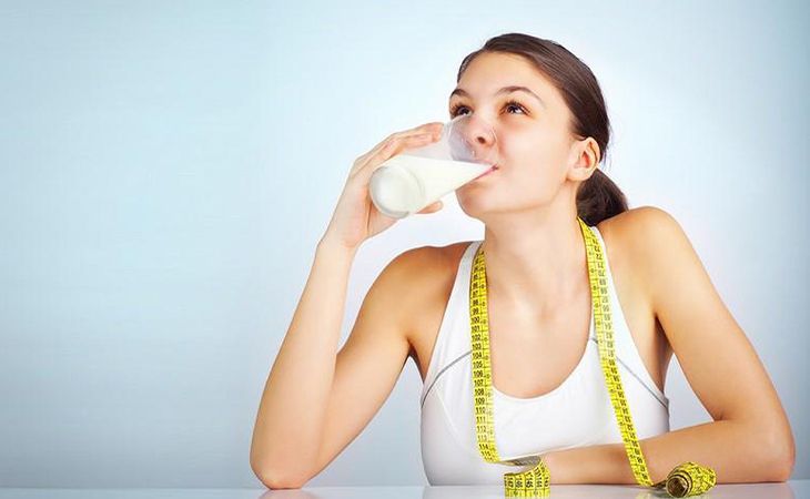 THỜI ĐIỂM VÀNG UỐNG SỮA TƯƠI KHÔNG ĐƯỜNG ĐỂ HẤP THU DINH DƯỠNG TỐI ĐA