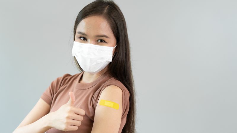 Hình minh họa chậm kinh thường bắt nguồn từ lối sống và tâm lý hơn là do tác động của vắc xin