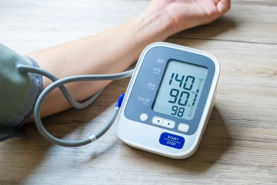 Tăng huyết áp: Triệu chứng, nguyên nhân và cách phòng ngừa