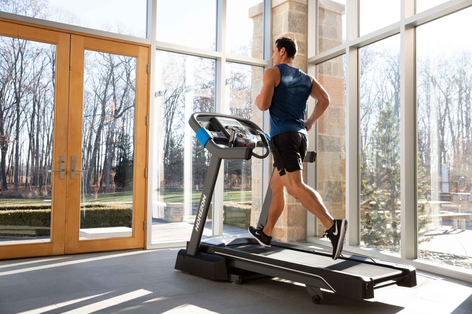 Duy trì cân nặng ổn định và chỉ số BMI hợp lý giúp cơ thể nam giới luôn khỏe mạnh.