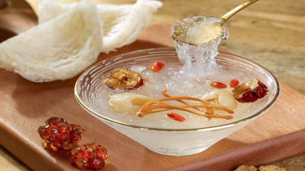Sử dụng tổ yến đúng cách giúp người bệnh ung thư vú phục hồi thể lực tốt hơn 