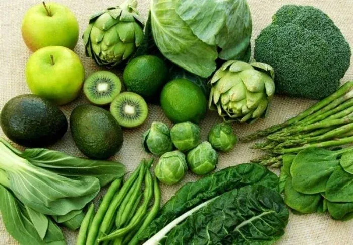 Rau màu xanh đậm cung cấp nitrat tự nhiên giúp làm giãn và thư giãn thành mạch máu