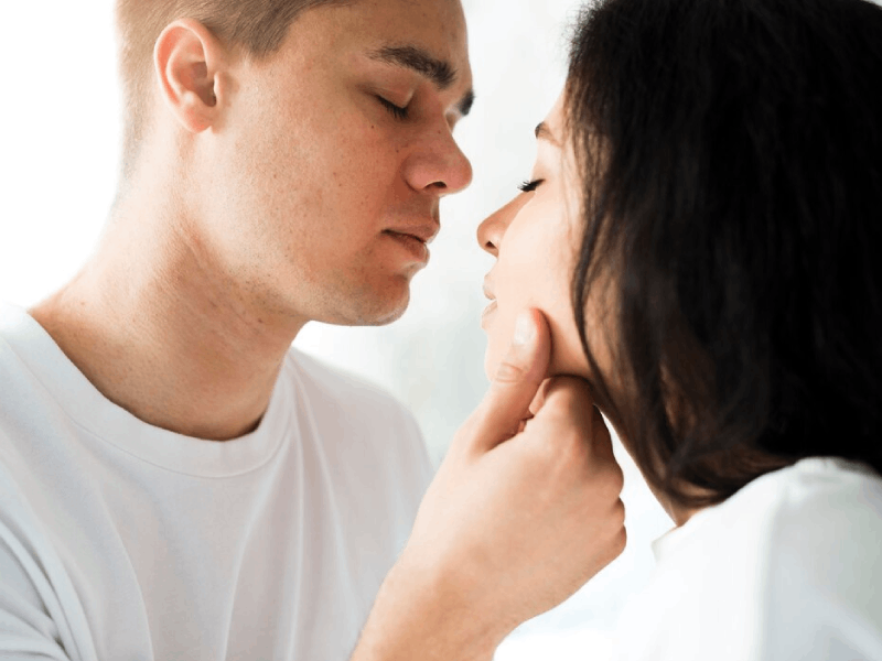 Tư vấn y tế và xét nghiệm định kỳ là nền tảng của tình dục an toàn