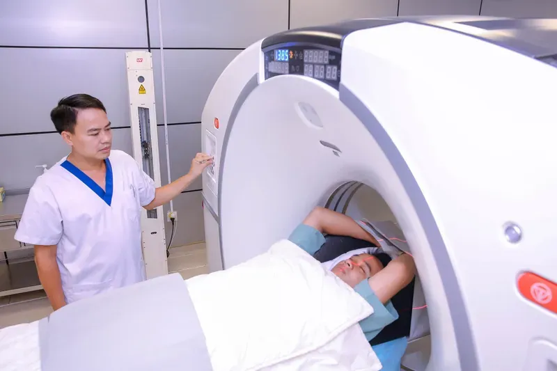 Trang thiết bị hiện đại tại các bệnh viện giúp tối ưu hóa kết quả điều trị cho bệnh nhân ung thư 