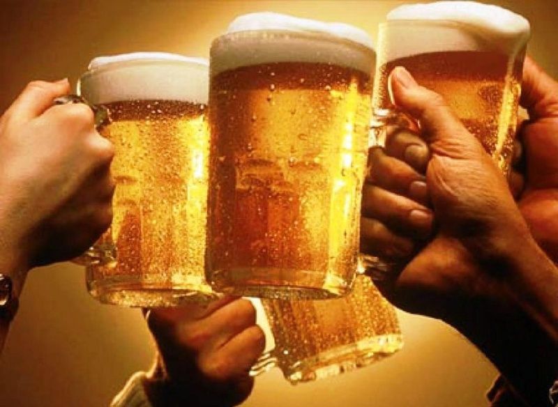 Ăn nhạt và bổ sung nhiều rau xanh hạn chế đồ có cồn là nền tảng giúp ổn định huyết áp
