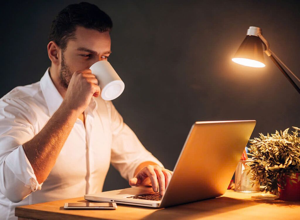 Uống cà phê mất ngủ phải làm sao? Hãy áp dụng các mẹo thư giãn tự nhiên