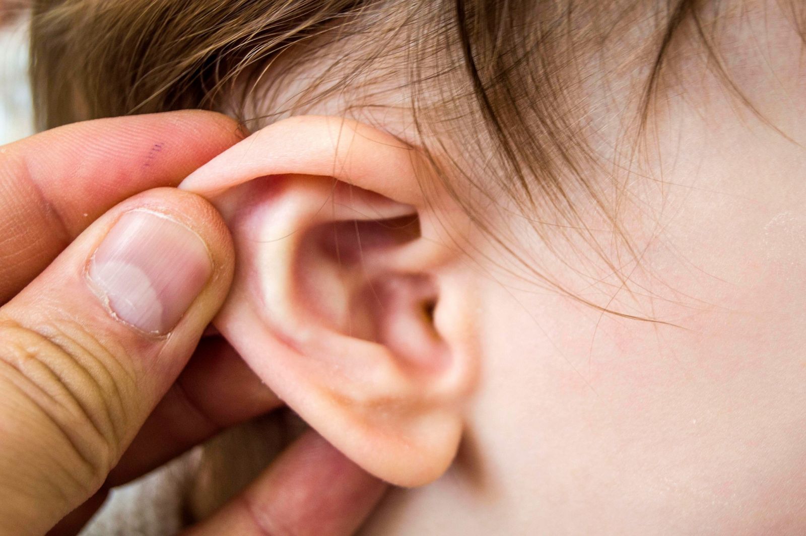 Viêm tai giữa có gây đau đầu không? tìm hiểu kỹ về bệnh lý tai giữa