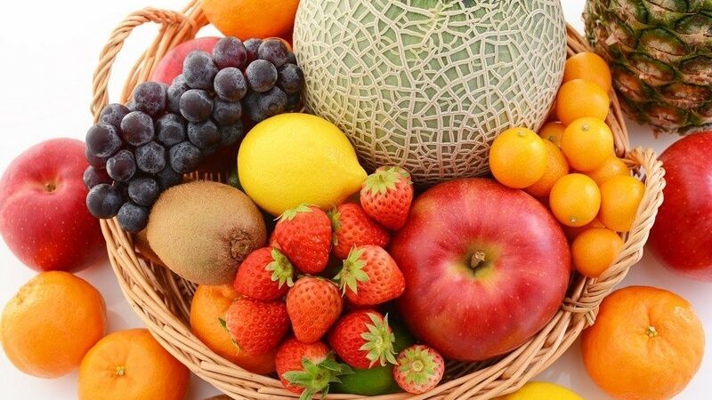 Ăn đa dạng các loại trái cây giúp cung cấp đầy đủ dưỡng chất cho hệ tim mạch