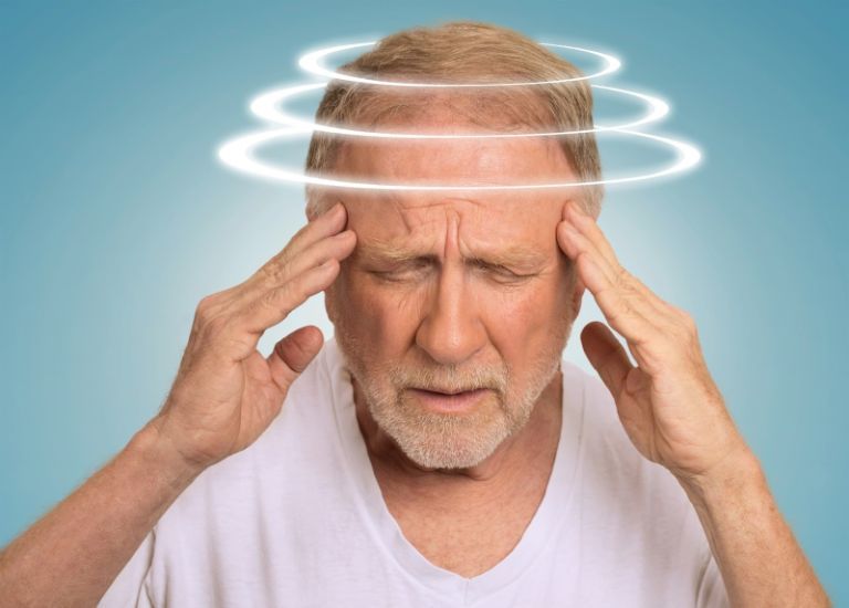 Cần chú ý theo dõi các biểu hiện ở dạ dày và hệ thần kinh trong thời gian dùng thuốc