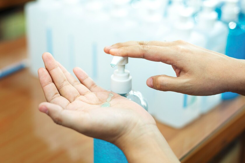 Thiết lập quy trình chăm sóc vùng kín khoa học với các sản phẩm y tế dịu nhẹ