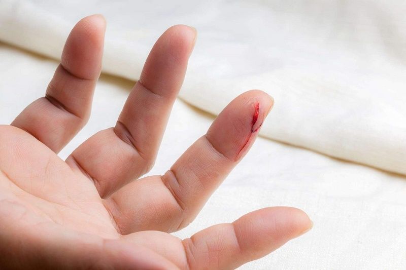 Hình minh họa thái độ chuyên nghiệp giúp bệnh nhân an tâm khi điều trị