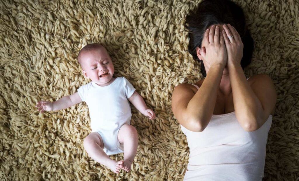 Trầm cảm kéo dài ảnh hưởng sâu sắc đến sự kết nối thiêng liêng giữa mẹ và con 