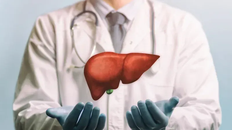 Sử dụng các loại thực phẩm giàu chất chống oxy hóa hỗ trợ gan thực hiện các phản ứng hóa học giải độc hiệu quả hơn